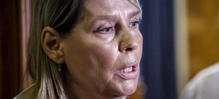 Τα γραπτά μένουν! – Οταν η Κατερίνα Παπακώστα έβριζε τον Τσίπρα